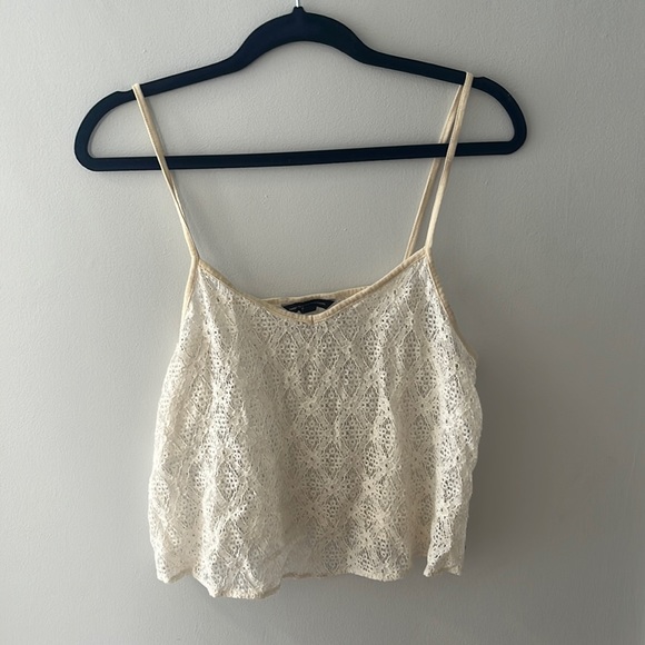 Cream and white super cute cropped lace tank top - Picture 1 of 3